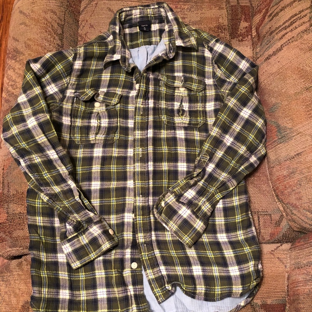Boys Green Flannel button up shirt size XL(12)